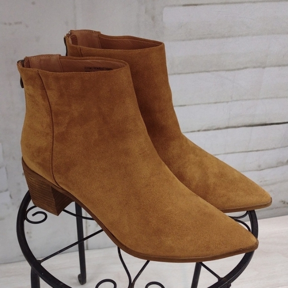 Beast Fashion Pointed-toe Ankle Booties, Size 11 - Picture 4 of 8